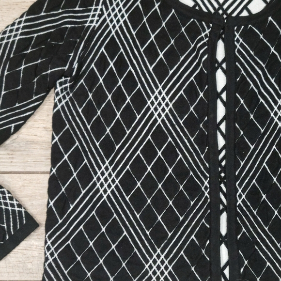 Neiman Marcus Womens Lg black and white open front cardigan sweater - Picture 2 of 9